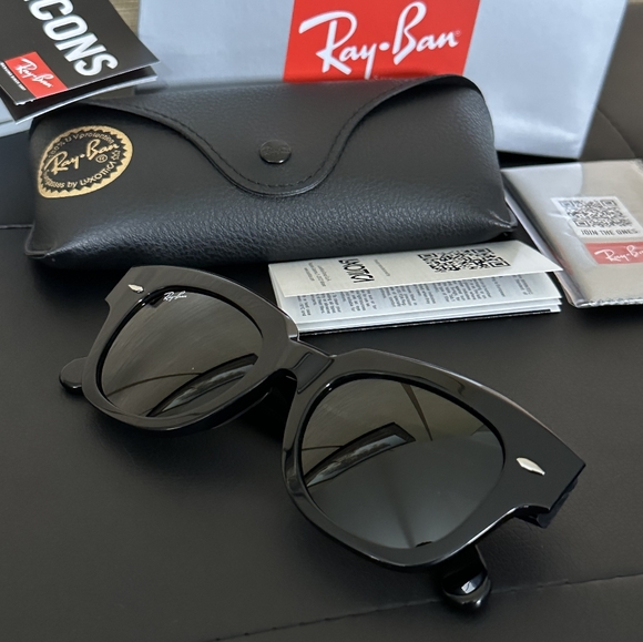 LIKE NEW RayBan State Street RB2186 Black Ray ban sunglasses - Picture 6 of 16